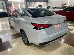 نيسان فيرسا